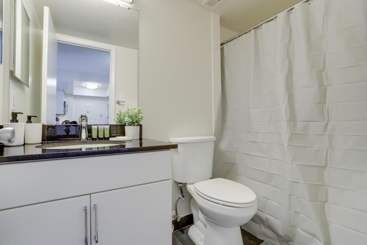 Stylish And Charming Apartment In Pentagon City Arlington Exteriör bild