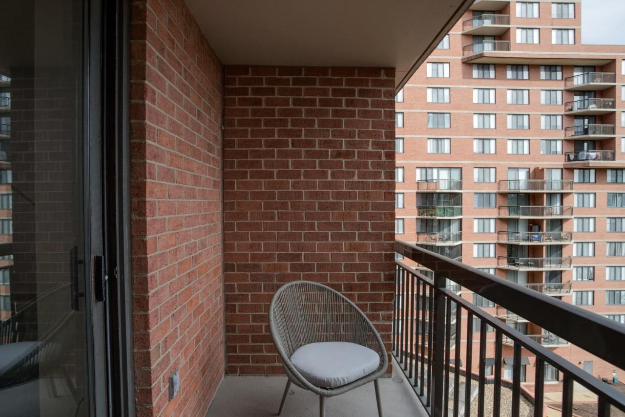 Stylish And Charming Apartment In Pentagon City Arlington Exteriör bild
